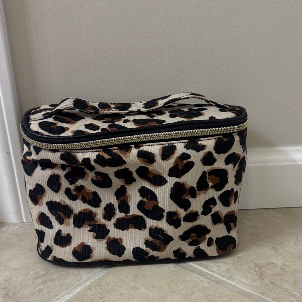 Modella Hot Pink Lined Travel Makeup Case